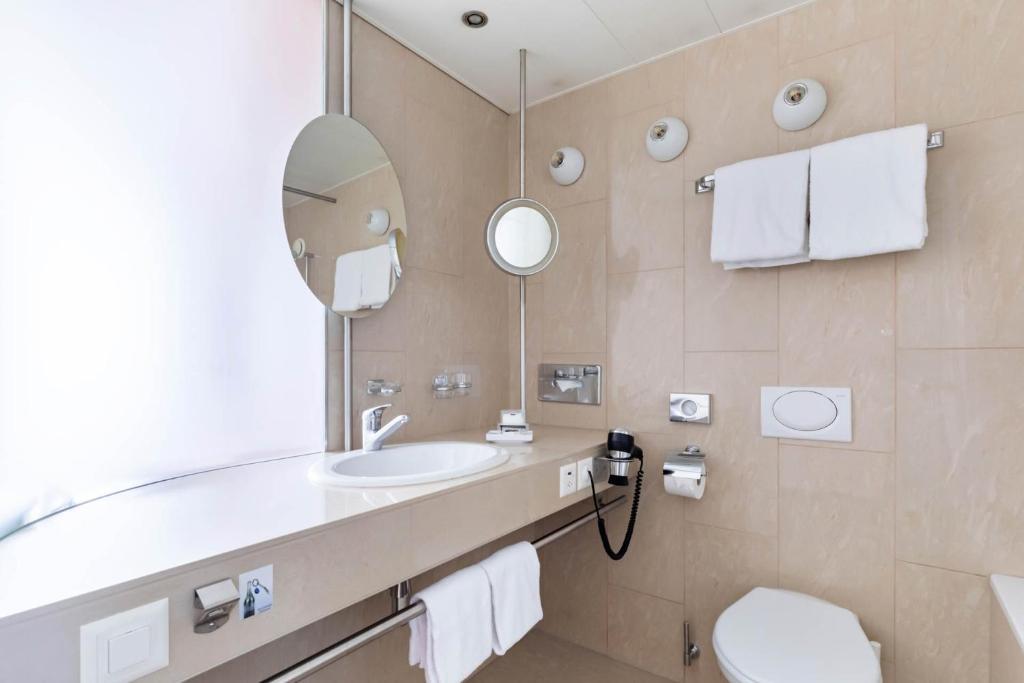 Hotel Cornavin 4*